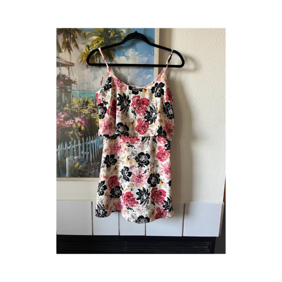 NWT Abercrombie Floral Boho beach resort Feminine Flowy romantic dress - Picture 3 of 5